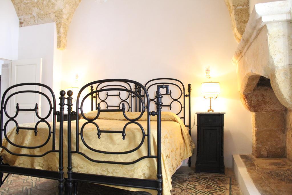 Bed and Breakfast Palazzo Bitonti Gagliano del Capo Exterior foto